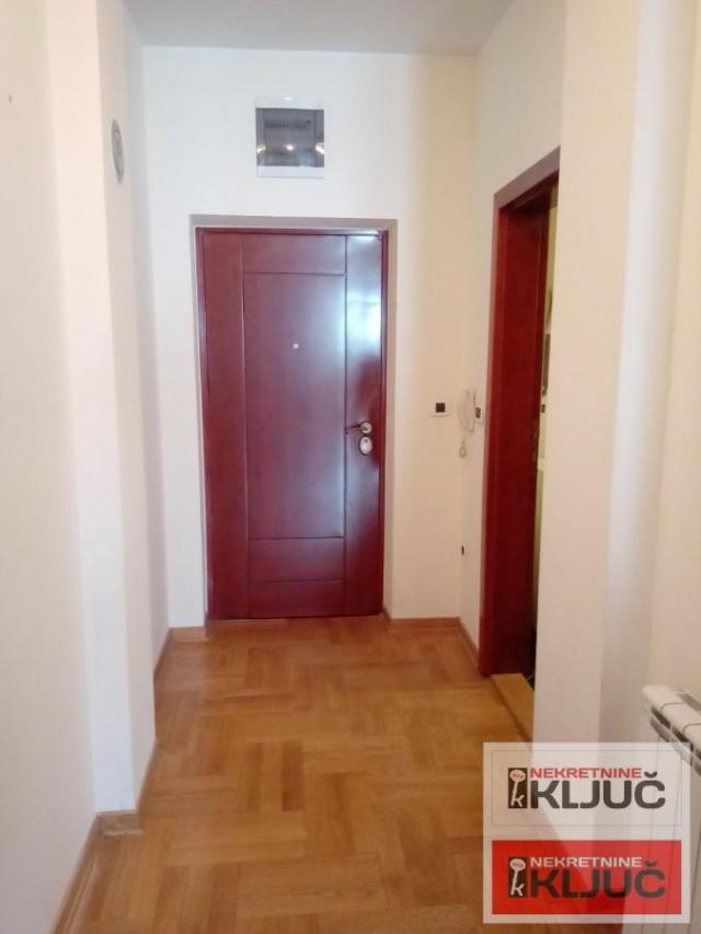 FUTOŠKA PIJACA, 81m2, četvorosoban! DUPLEX