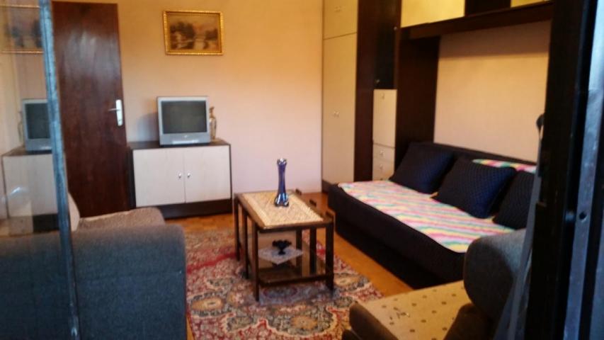 PETROVARADIN, 44 m2, 76200€