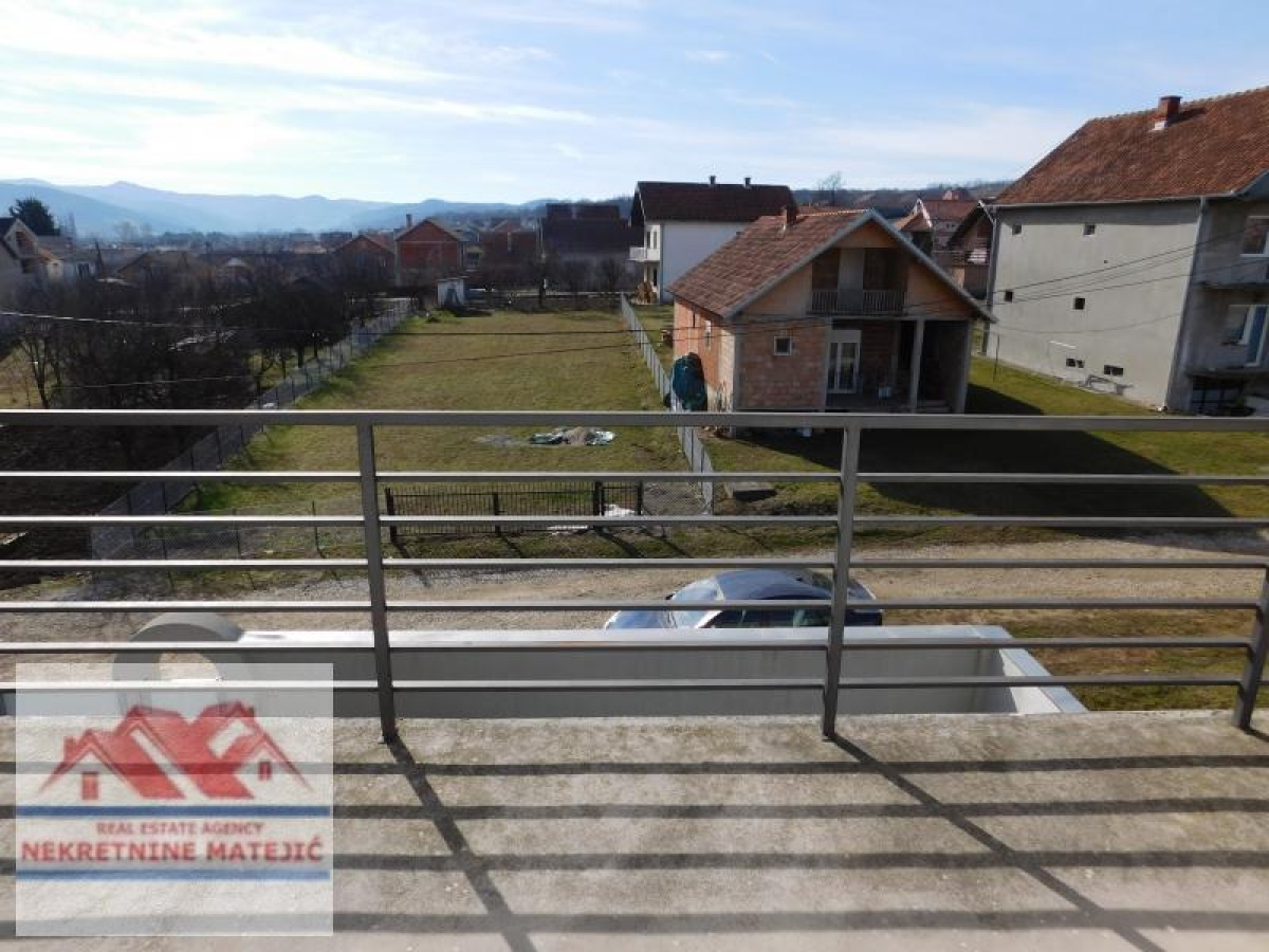 KUĆA, NOVOGRADNJA, 350 M2+5, 5 ARI PLACA, ĆAVA, CENA – 145. 000 E