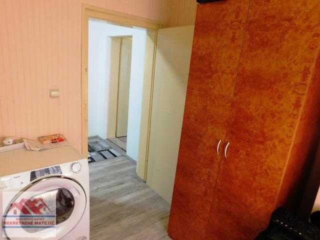 KUĆA 83M2 PIVARA, 6 ARI PLACA, 93000 E