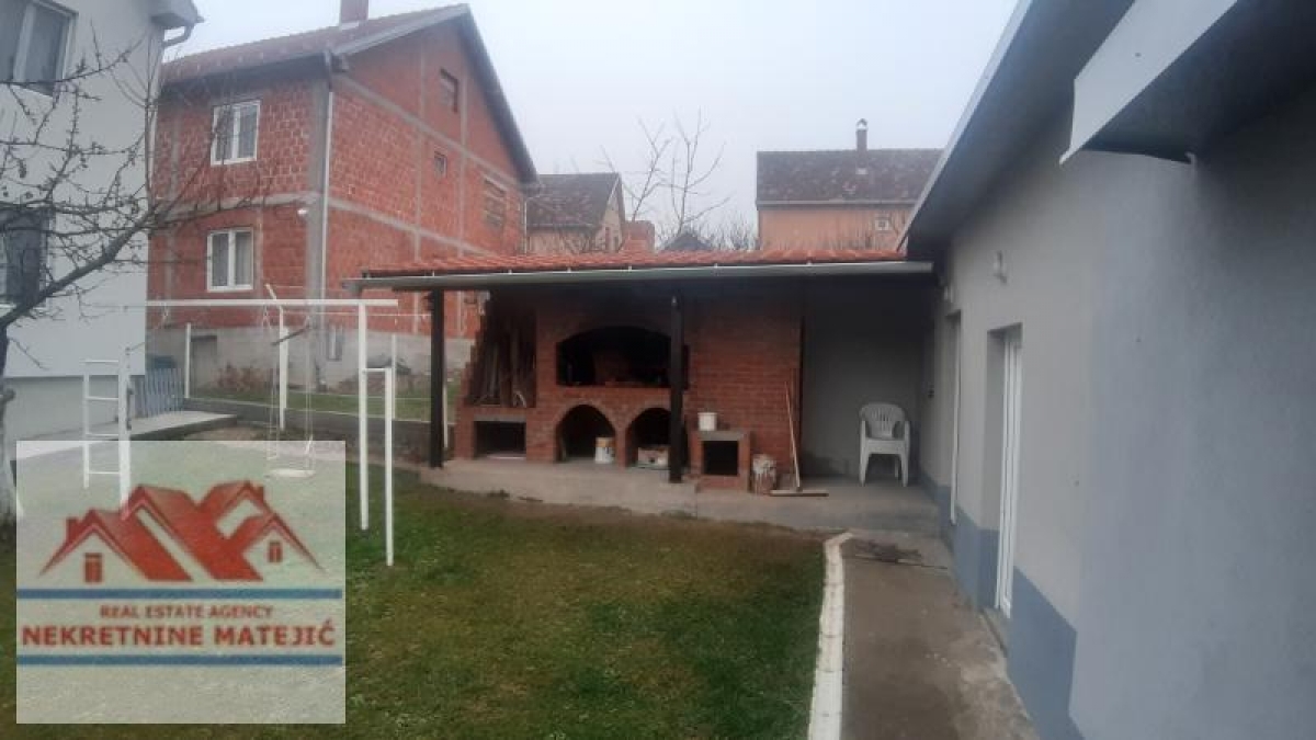 KUĆA, NOVOGRADNJA, 350 M2+5, 5 ARI PLACA, ĆAVA, CENA – 145. 000 E