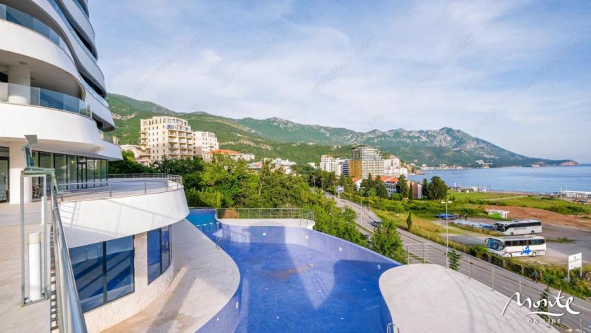 STAN SA 2 SPAVAĆE SOBE I PANORAMSKIM POGLEDOM U NOVOM KOMPLEKSU, BEČIĆI