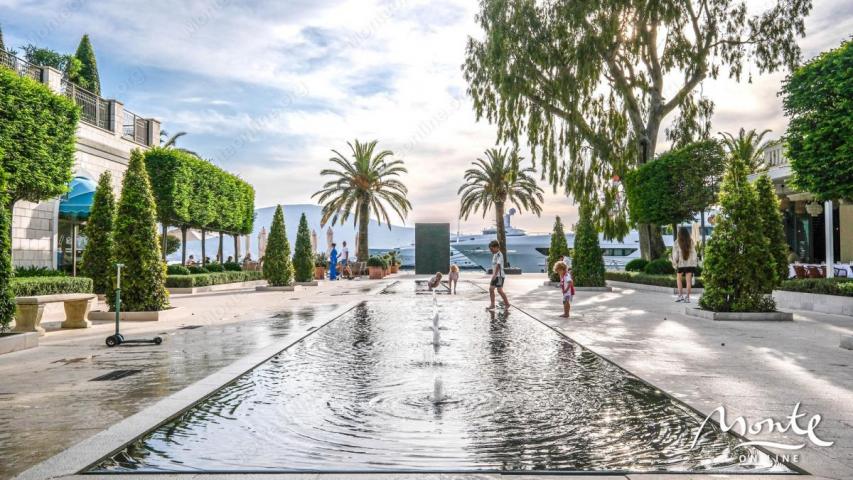 STAN SA 2 SPAVAĆE SOBE I PREKRASNIM POGLEDOM U BAJI, PORTO-MONTENEGRO