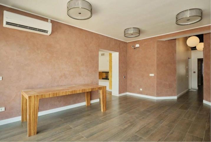 Penthouse na tri nivoa na 1. liniji mora u Rafailovichi