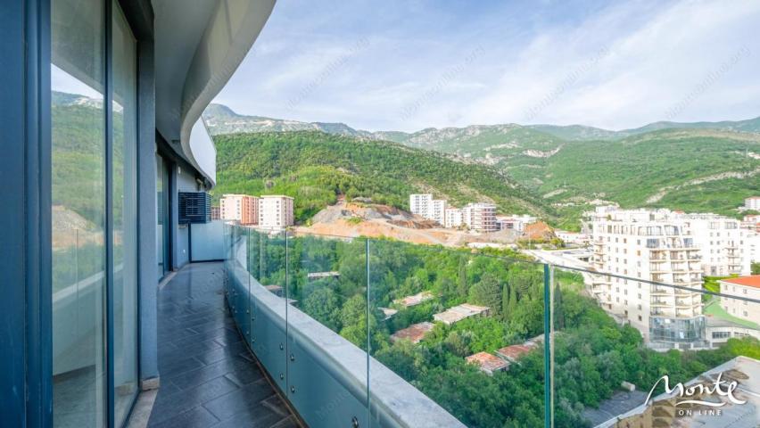 STAN SA 2 SPAVAĆE SOBE I PANORAMSKIM POGLEDOM U NOVOM KOMPLEKSU, BEČIĆI