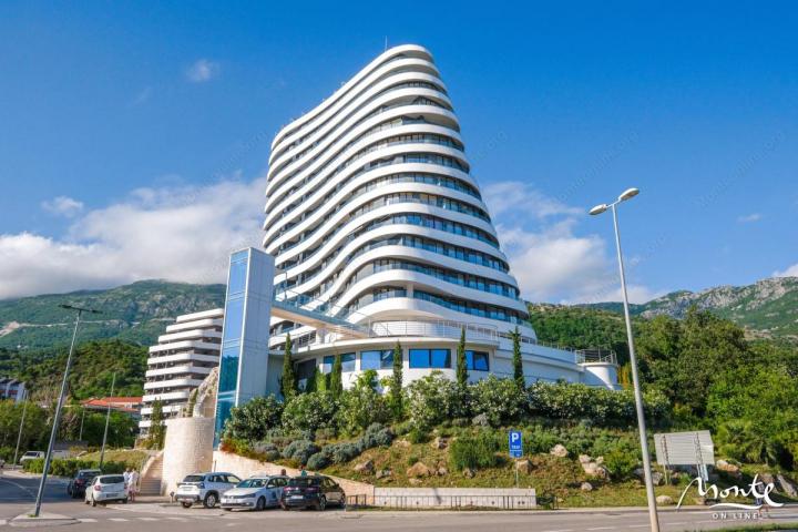 STAN SA 2 SPAVAĆE SOBE I PANORAMSKIM POGLEDOM U NOVOM KOMPLEKSU, BEČIĆI