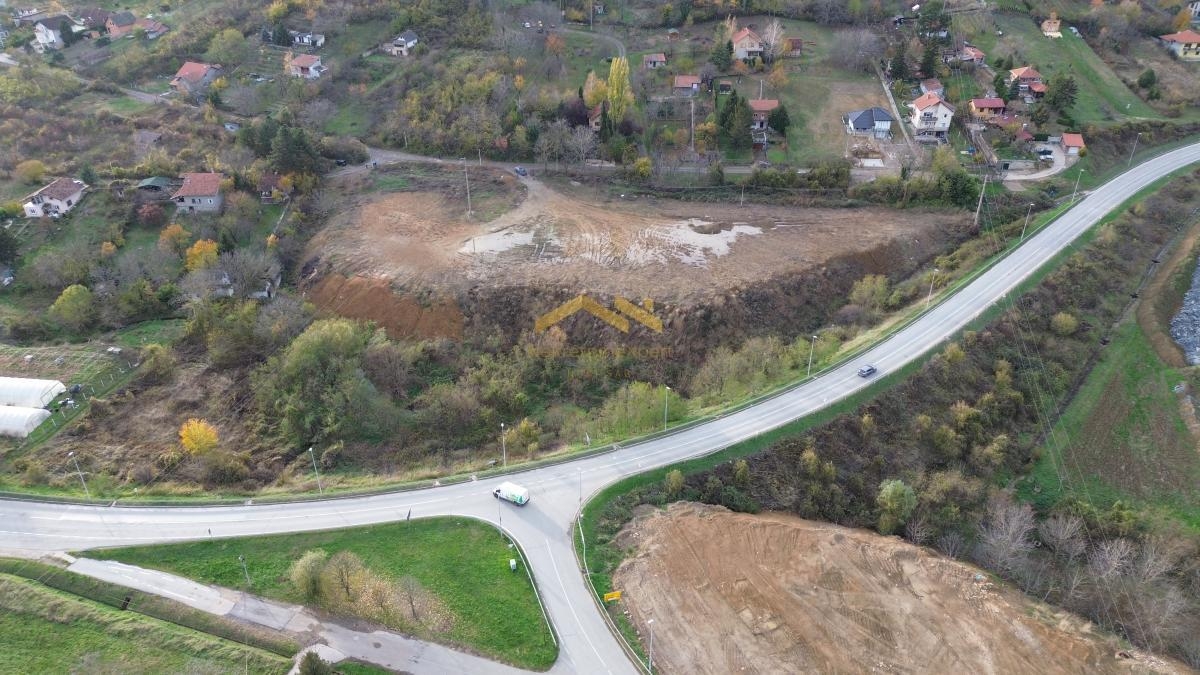 Idealno građevinsko zemljište na Popovici - Moguća kompezacija za stanove