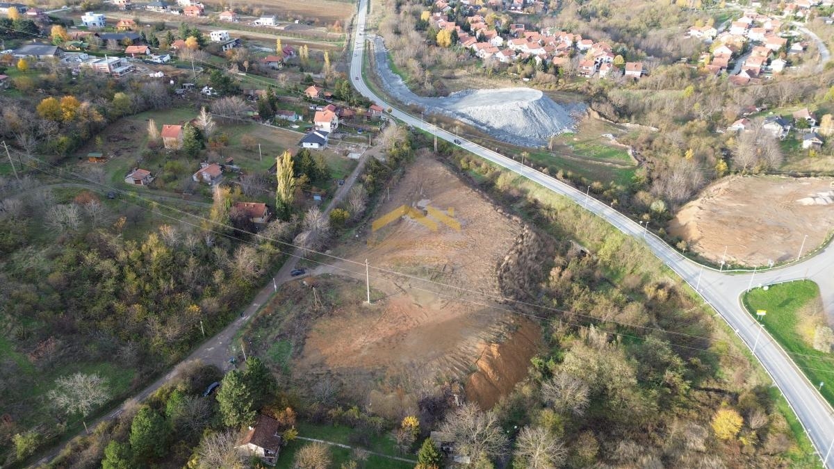 Idealno građevinsko zemljište na Popovici - Moguća kompezacija za stanove