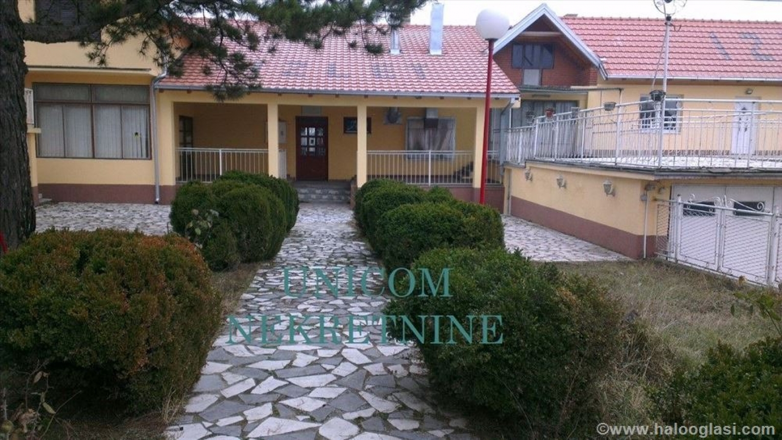 Restoran 632m2 na 40 ari - Baćevac