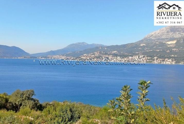 Urbanized plots for sale near sea in Rose peninsula Lustica