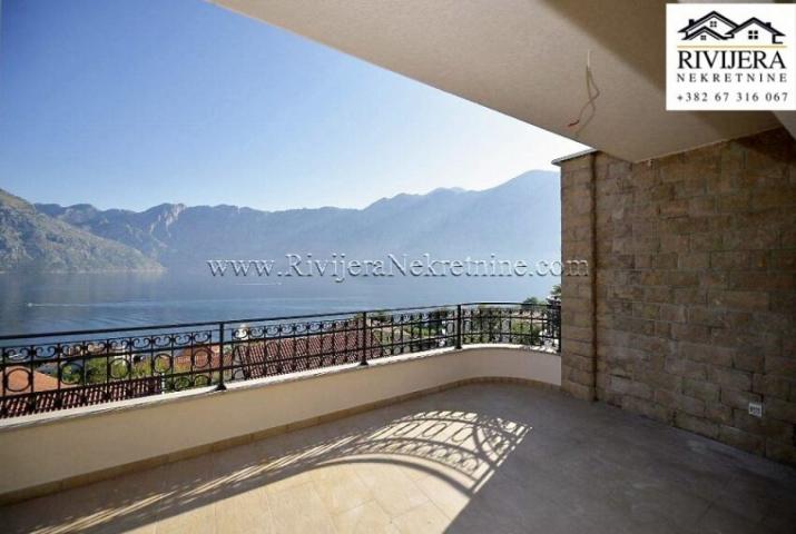 Luxury apartments in a newly built building in Prcanj Kotor