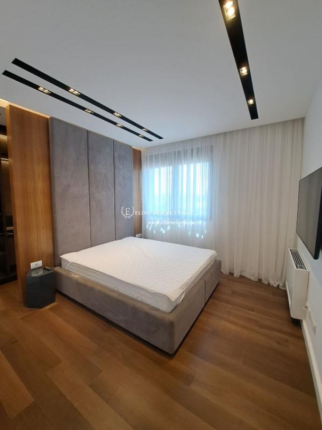 Luksuzan penthouse Vracar, 2 garazna mesta