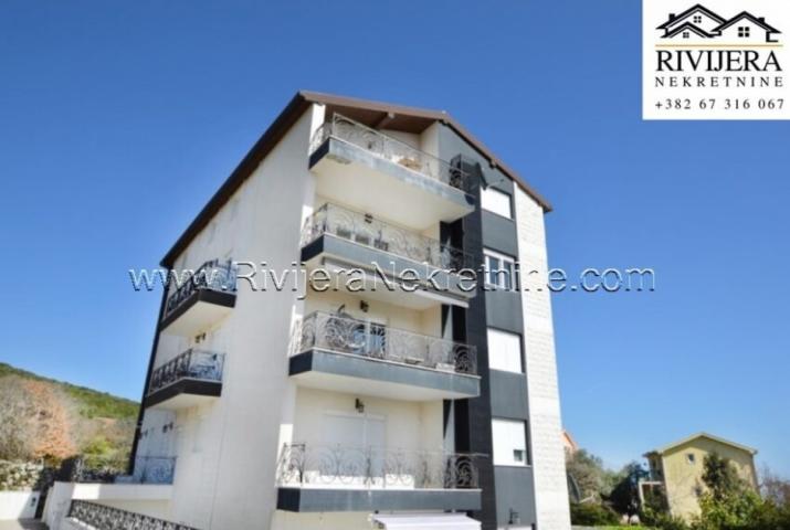 Sale of a two-bedroom apartment with swimming pool Krimovica Kotor