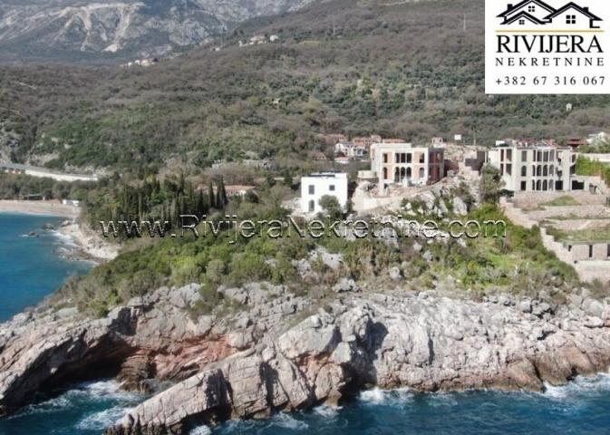 Prime location waterfront Villa in the under-construction Milocer Budva