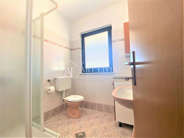 Umag -okolica, apartmanska vila 150m od mora