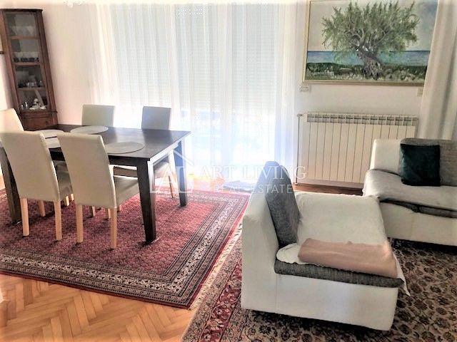 Umag - okolica, apartmanska vila s bazenom na TOP lokaciji  200 m od mora