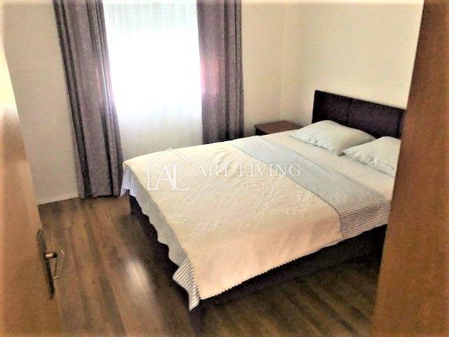 Umag - okolica, apartmanska vila s bazenom na TOP lokaciji  200 m od mora