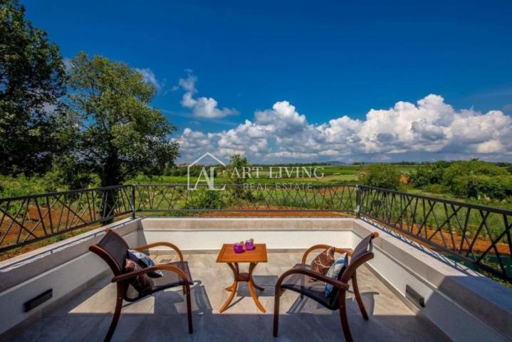 Novigrad-surroundings, charming villa with pool, newly built