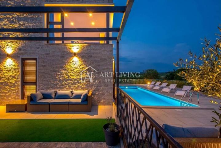 Novigrad-surroundings, charming villa with pool, newly built