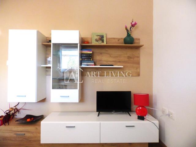 Umag-surroundings, High-rise house with a spacious garden of 2,150 m2