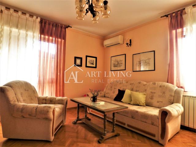 Umag, Apartment 151 m2 on the 1st floor of a house 500 m from the sea