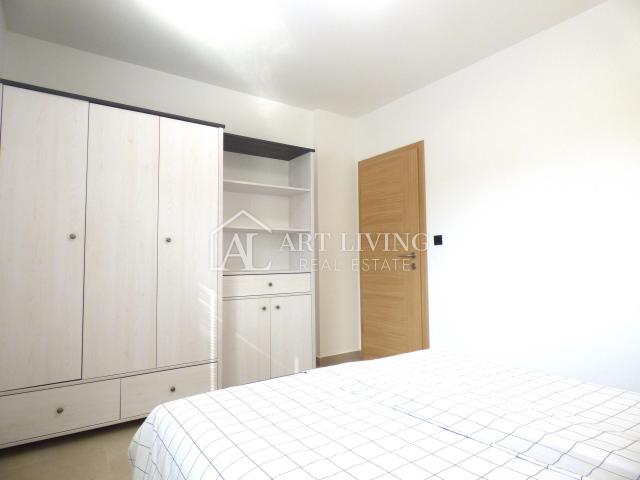 Umag-surroundings, independent high-rise apartment with a beautiful interior