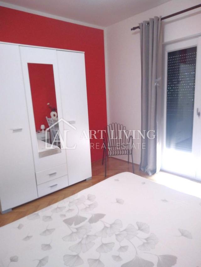 Umag-surroundings, Modern spacious apartment 120 m2 not far from the town and the sea