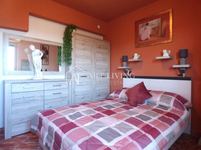 Buje, Nice fully renovated apartment 300 m from the city center