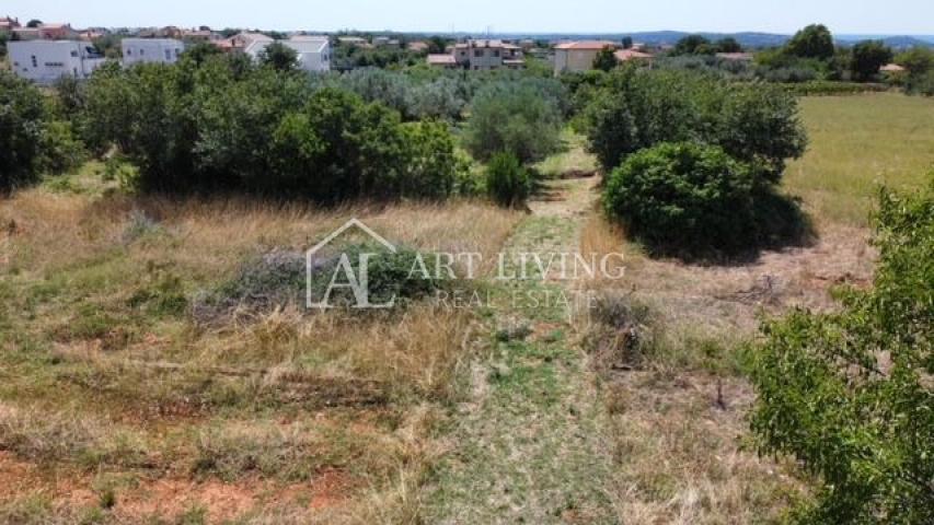 Vodnjan - surroundings, attractive building plot with sea view