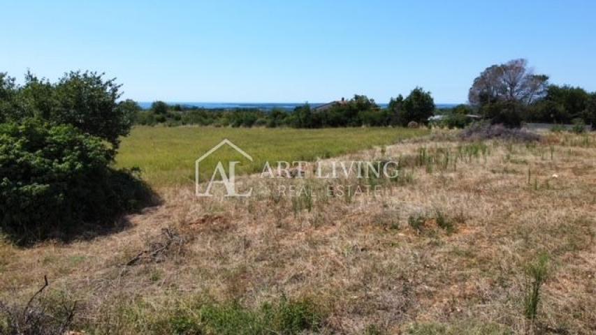 Vodnjan - surroundings, attractive building plot with sea view