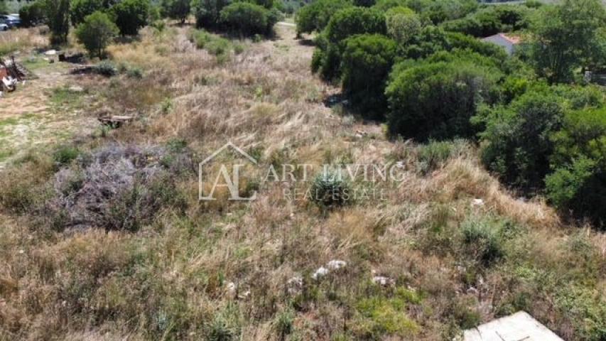 Pula - surroundings, nice building plot near the city