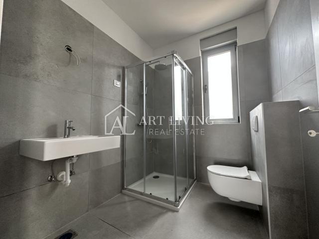 Umag-surroundings, Attractive two-story apartment with a view of the sea