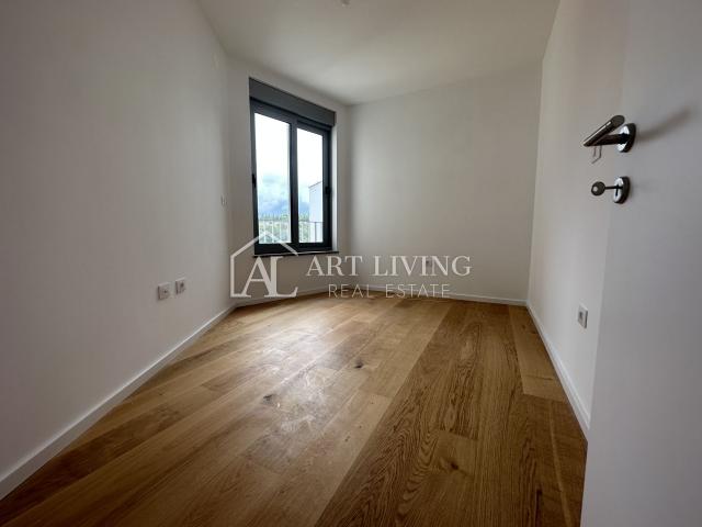 Umag-surroundings, Attractive two-story apartment with a view of the sea