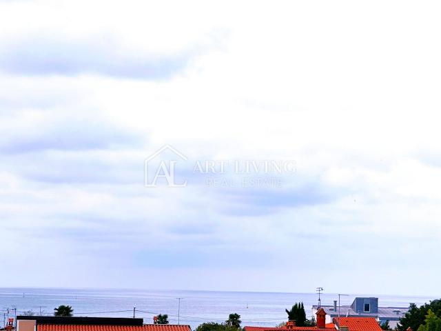 Umag-surroundings, Attractive two-story apartment with a view of the sea