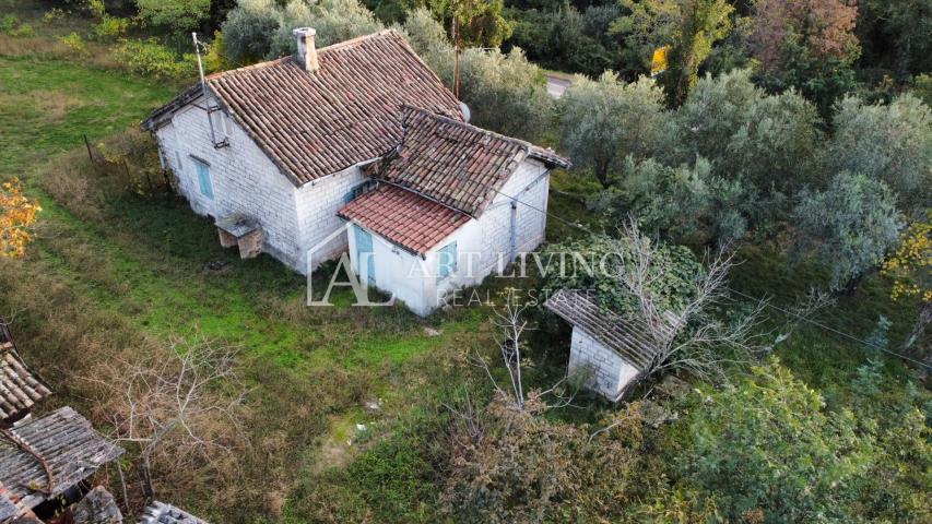 Umag, Umgebung - GELEGENHEIT!! Steinhaus zur Anpassung auf einem fantastischen Grundstück