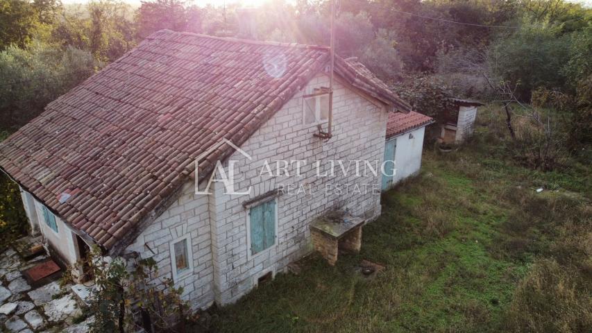 Umag, Umgebung - GELEGENHEIT!! Steinhaus zur Anpassung auf einem fantastischen Grundstück