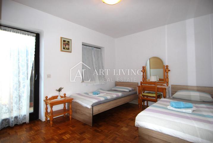 Umag, surroundings - charming house full of potential 150 meters from the sea