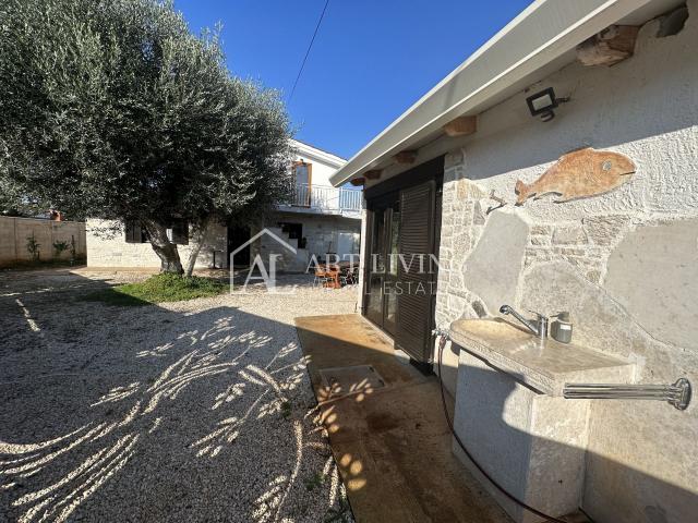 Umag, surroundings - charming house full of potential 150 meters from the sea