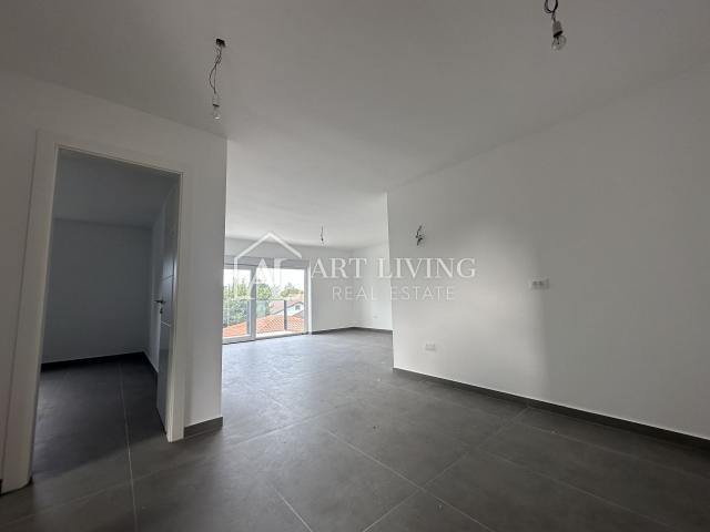 Umag - surroundings, modern apartment on the first floor with a sea view