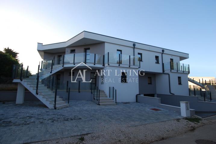 Umag - surroundings, attractive apartment on TOP!!! location with a sea view