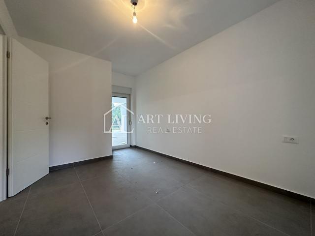 Umag - surroundings, beautiful apartment on the ground floor in an attractive location only 150 m fr