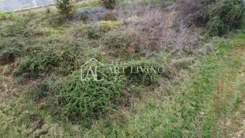 Istria, Poreč, surroundings - building plot in an excellent location