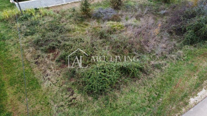 Istria, Poreč, surroundings - building plot in an excellent location