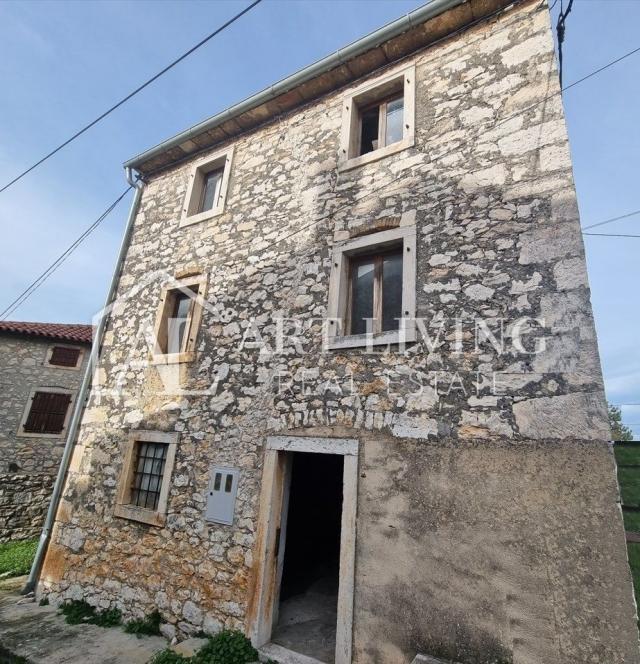 Istria, Novigrad, surroundings - autochthonous Istrian stone house for renovation