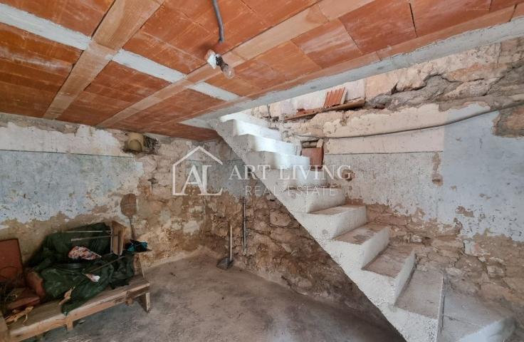 Istria, Novigrad, surroundings - autochthonous Istrian stone house for renovation