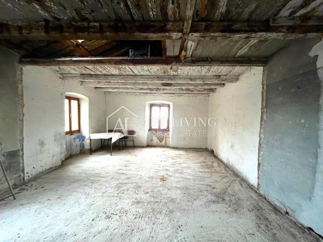 Istria, Novigrad, surroundings - autochthonous Istrian stone house for renovation