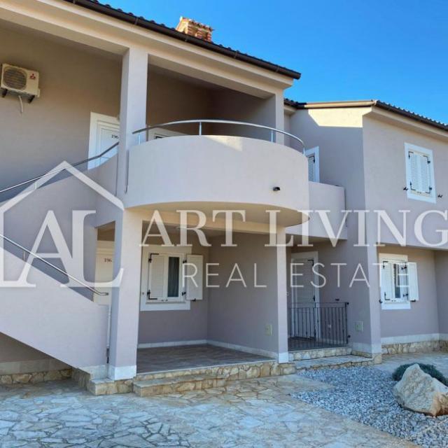 ISTRIA, PULA, surroundings - attractive apartment only 150 m from the sea