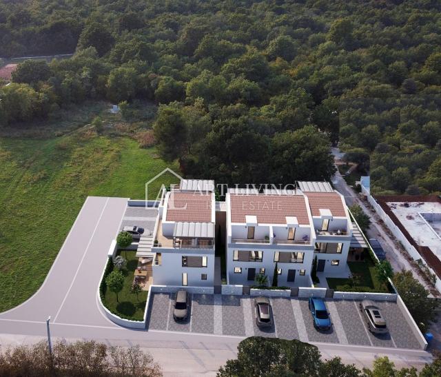 Istria, Poreč - modern terraced house in an excellent location - NEWLY BUILT