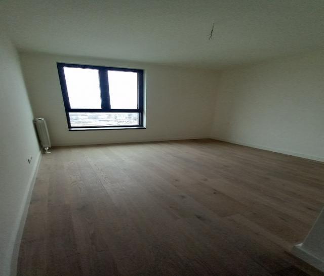 SAVSKI VENAC BEOGRAD NA VODI 90m2 , 1700e