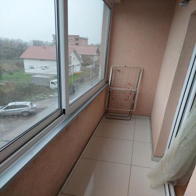 ZEMUN ALTINA 78m2 , 600e